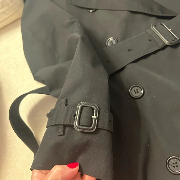 Burberry Classic Black Trench Coat - Picture 8 of 12